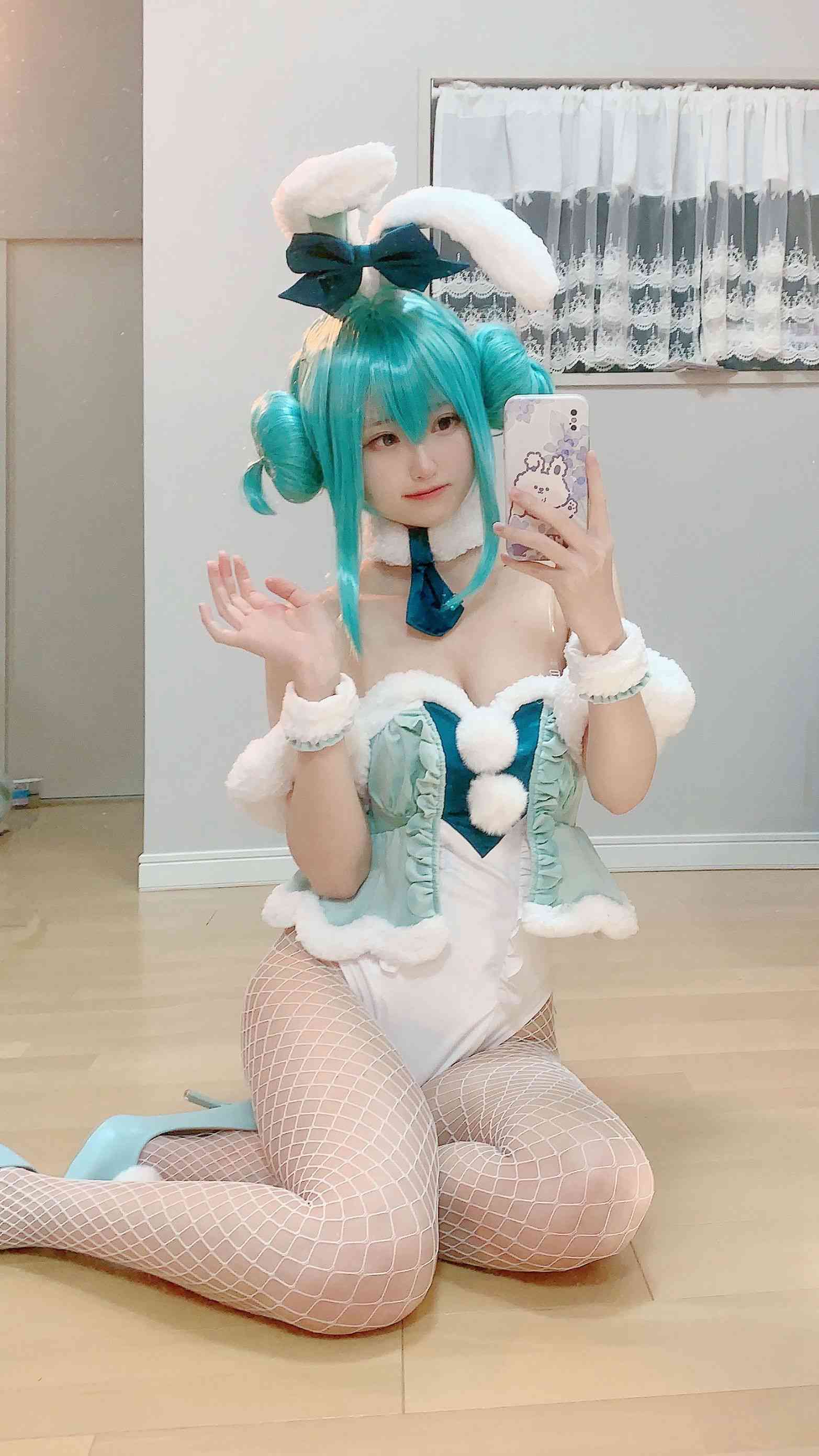 f10b64282ec6d8f704b8697f73e2b805.jpg f10b64282ec6d8f704b8697f73e2b805.jpg