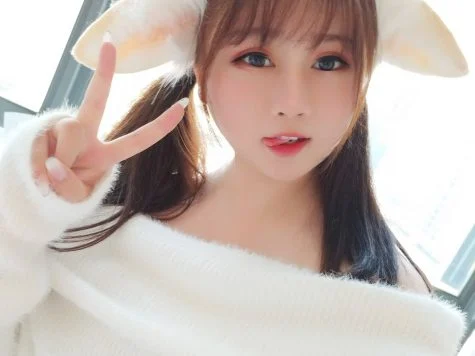 是依酱吖_写真作品合集  更新至 87 期-秋风资源网